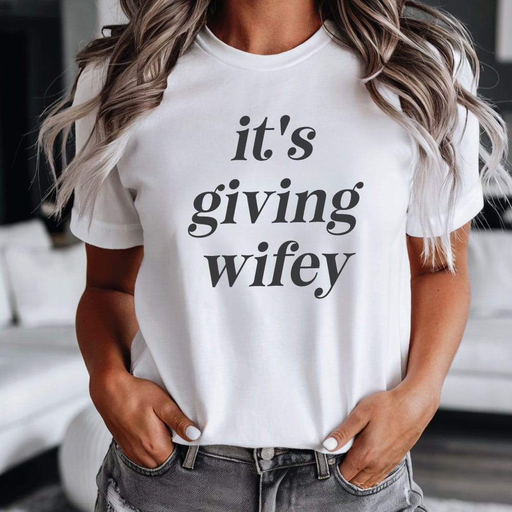 It's Giving Wifey Graphic T-Shirt It's Giving Wifey Graphic T-Shirt Shelton Shirts